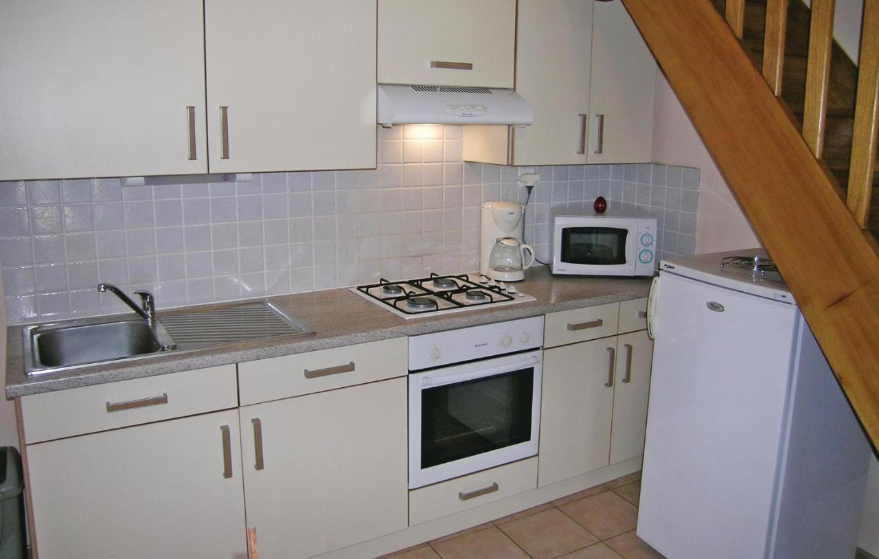 Amazing Apartment In Roz-Landrieux With Kitchen Экстерьер фото