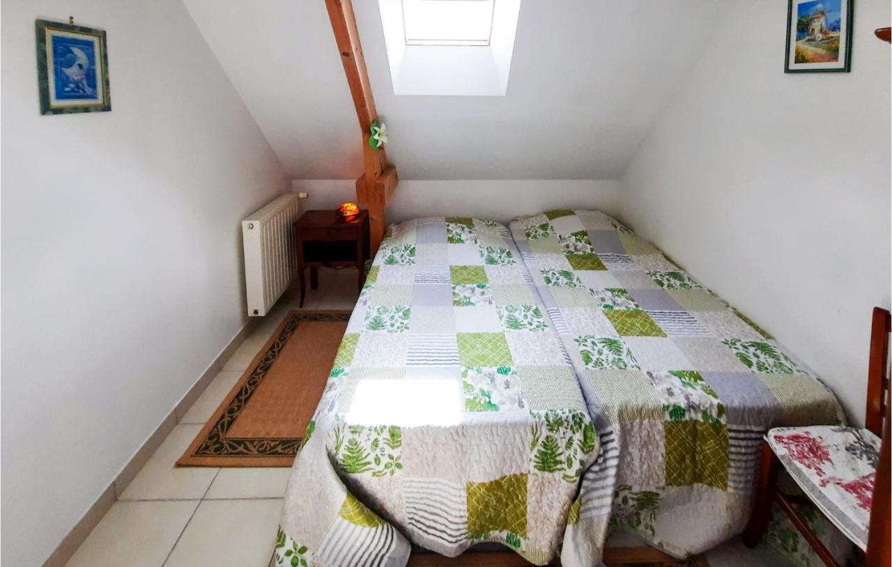 Amazing Apartment In Roz-Landrieux With Kitchen Экстерьер фото