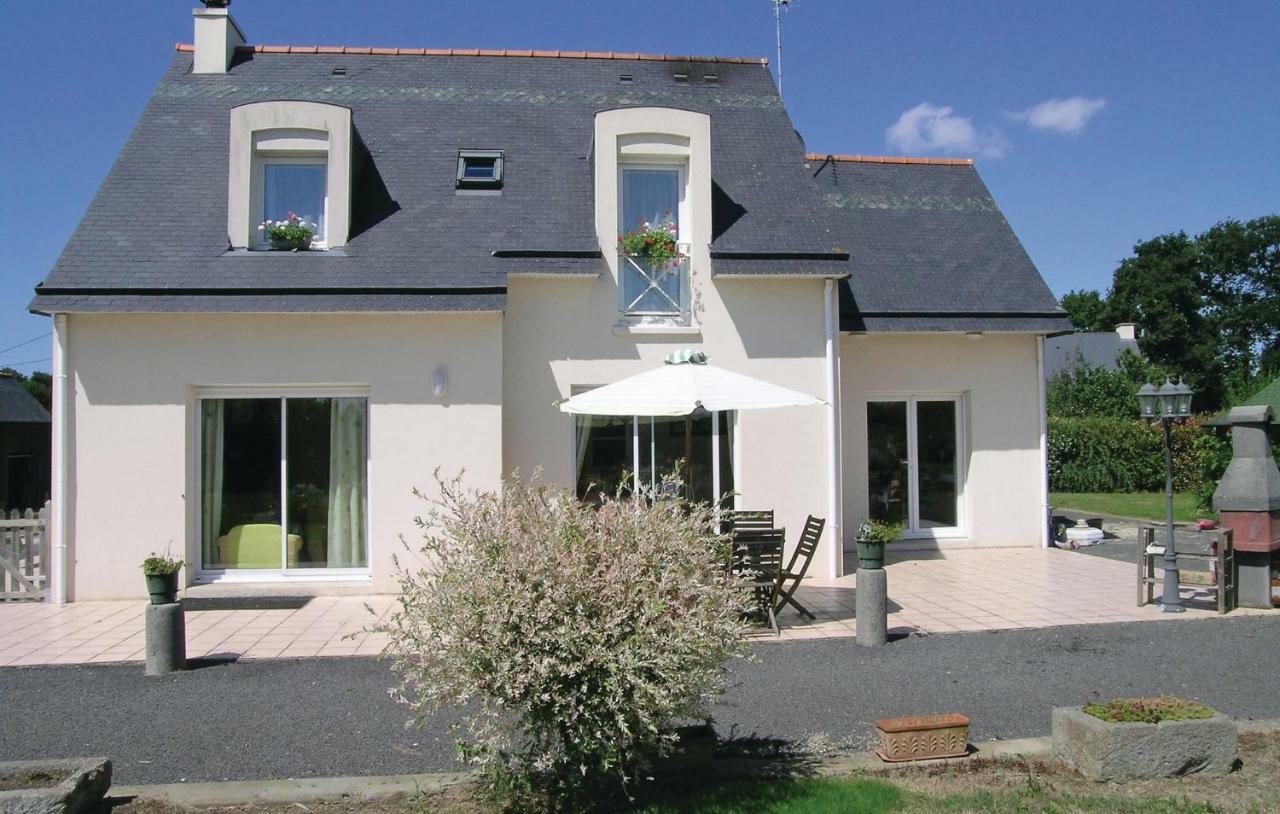 Amazing Apartment In Roz-Landrieux With Kitchen Экстерьер фото